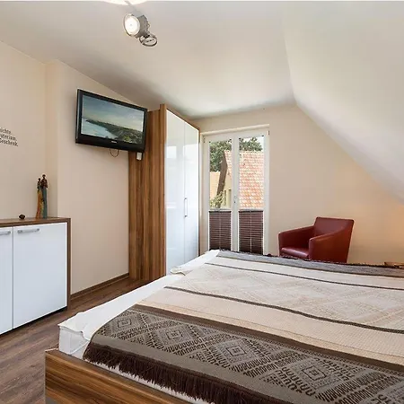 Haus Leuchtturmblick Duenenresidenz-glowe Holiday home *