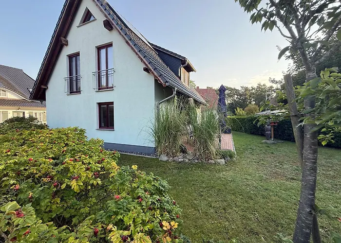 Haus Leuchtturmblick Duenenresidenz-glowe *